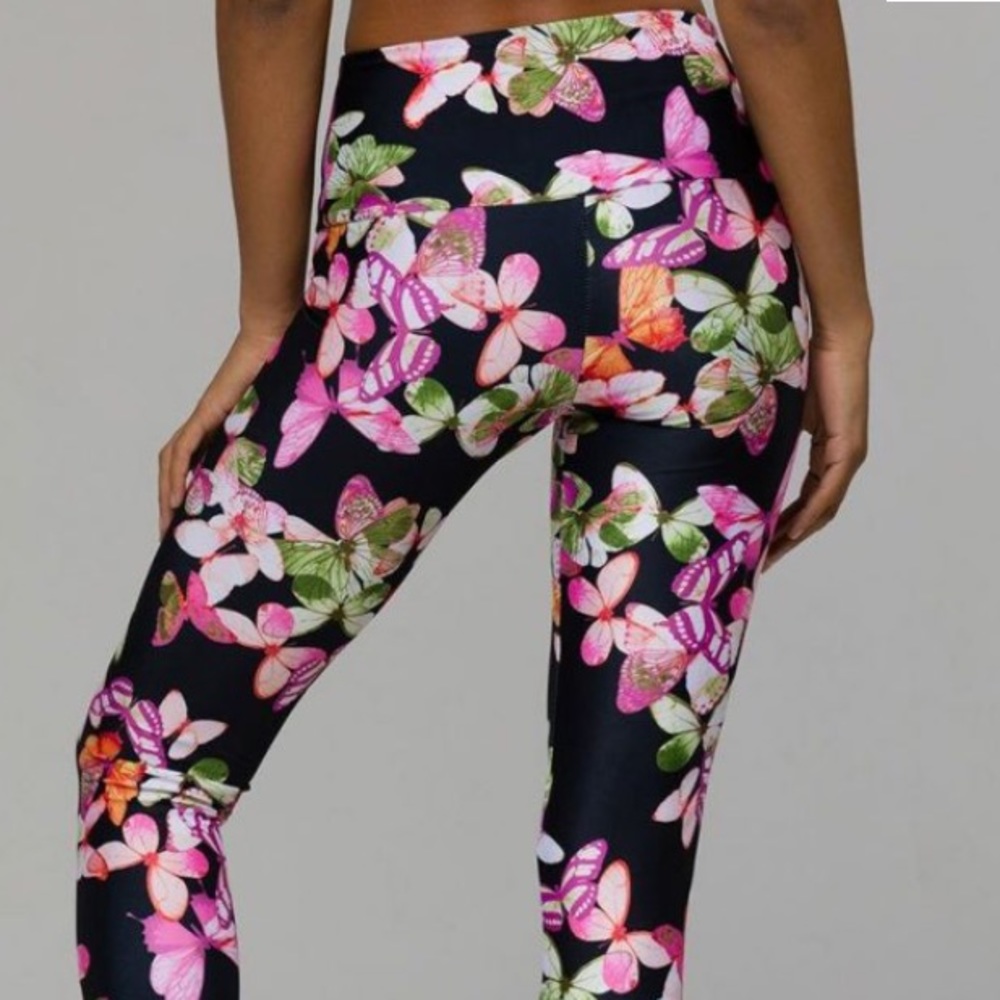 Onzie HR Leggings “Butterflies” full length M/L